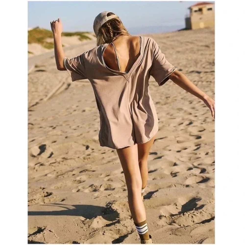 Free People Movement Hot Shot Tee Romper Mocha Latte Women’s Size Large NWT
